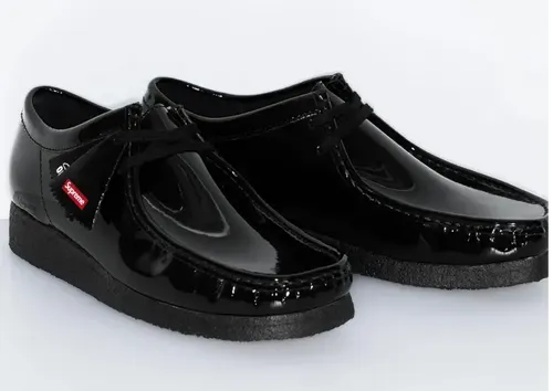 image de Supreme Clarks Originals Wallabee Patent Black