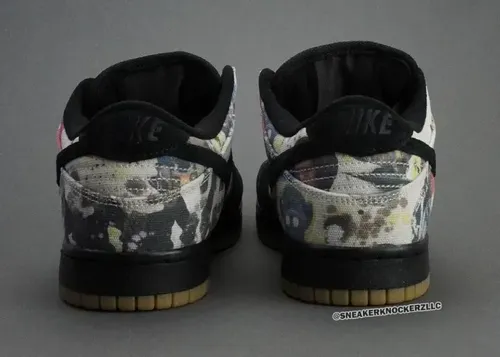 supreme-nike-sb-dunk-low-rammellzee-fd8778-001 05.webp