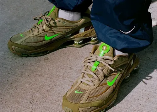 supreme-nike-shox-ride-2-sp-neutral-olive 3.webp