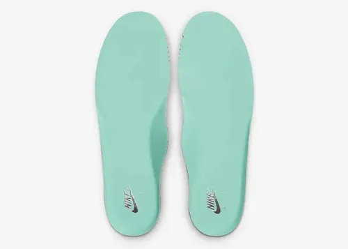 tiffany-and-co-nike-air-force-1-low-1837-dz1382-001 10.webp