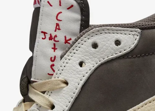 travis-scott-air-jordan-1-low-reverse-mocha-dm7866-162 7.webp
