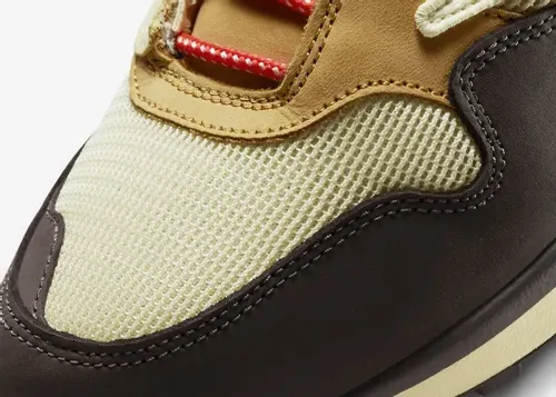 travis-scott-nike-air-max-1-baroque-brown-do9392-200 7.webp