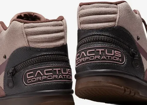 travis-scott-nike-air-trainer-1-wheat-dr7515-200 10.webp