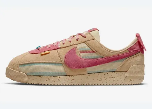 union-nike-cortez-wheat-red-dr1413-200 2.webp