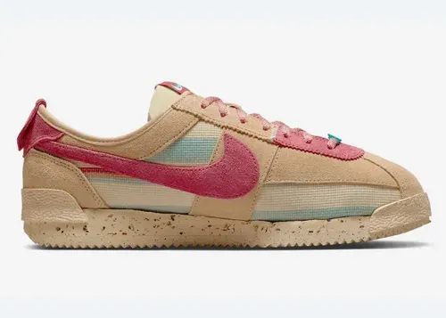 union-nike-cortez-wheat-red-dr1413-200 3.webp