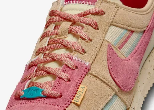 union-nike-cortez-wheat-red-dr1413-200 7.webp