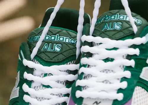 up-there-new-balance-2002r-backyard-legends 2.webp