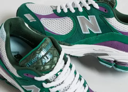 up-there-new-balance-2002r-backyard-legends-m2002rut 4.webp