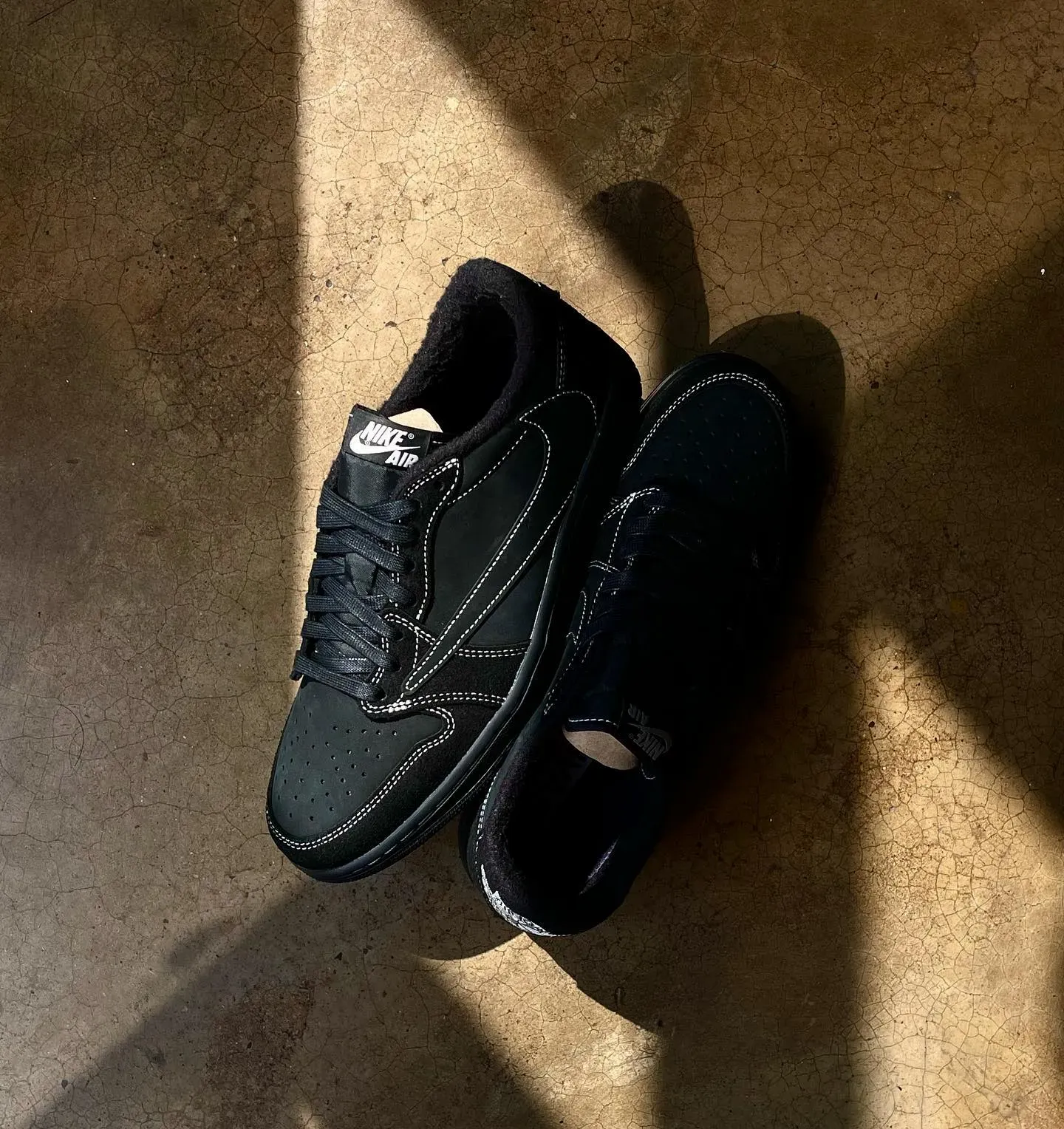 travis scott air jordan 1 low og black phantom